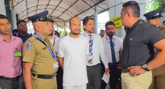 පාතාලයේ "බස් ලලිත්" මෙරටට රැගෙන එයි...